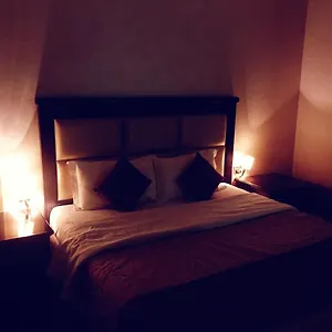 https://family-house-21422.mecca-hotels.info