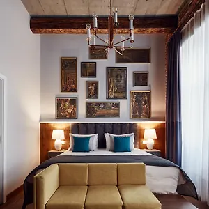 Indigo - Old Town Hotel
